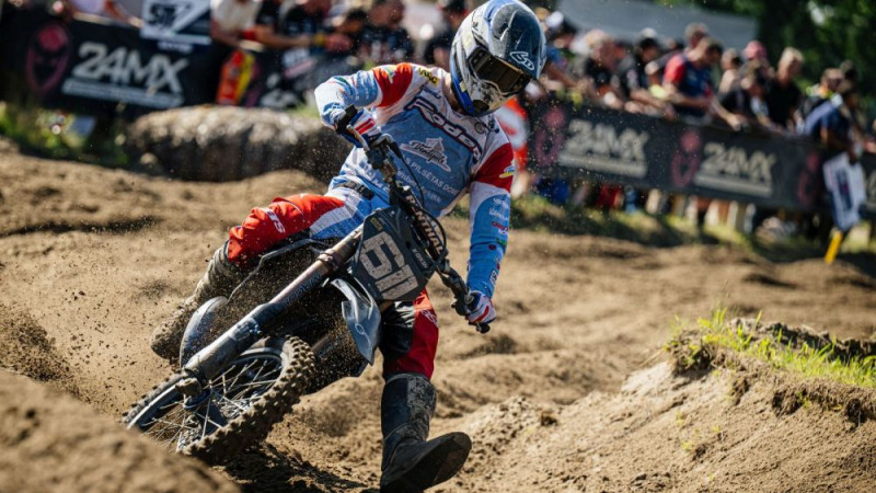 Diviem latviešu braucējiem "Top 10" rezultāti EMX motokrosā Čehijā