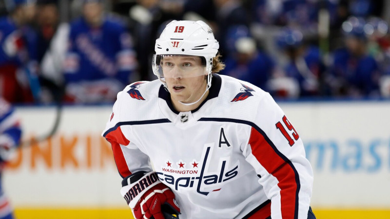 Medijs: Pēc 18 gadiem NHL savā dzimtajā klubā atgriezīsies zviedru leģenda Bekstrēms