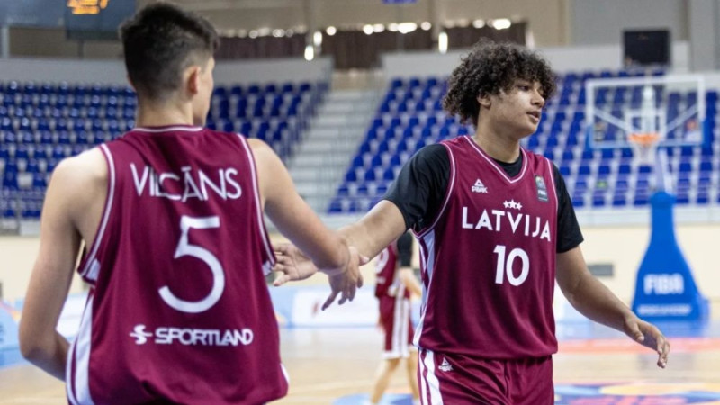 Latvijas kadetiem Eiropas čempionāta astotdaļfinālā jāpārvar mājinieces barjera