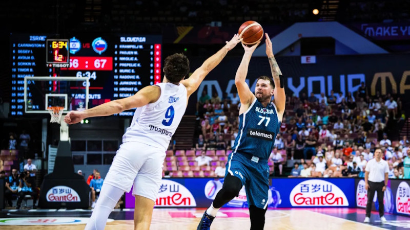 Dončičam viena piespēle līdz triple-double, Izraēla no pirmās vietas nolido uz ceturto