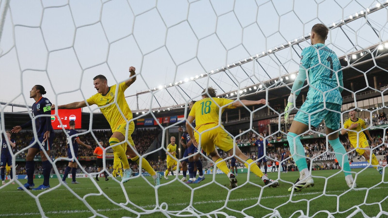 Liepājniekam izlīdzinājuma vārti pret Nīderlandi, Memfiss Kauņā nokārto rekordu