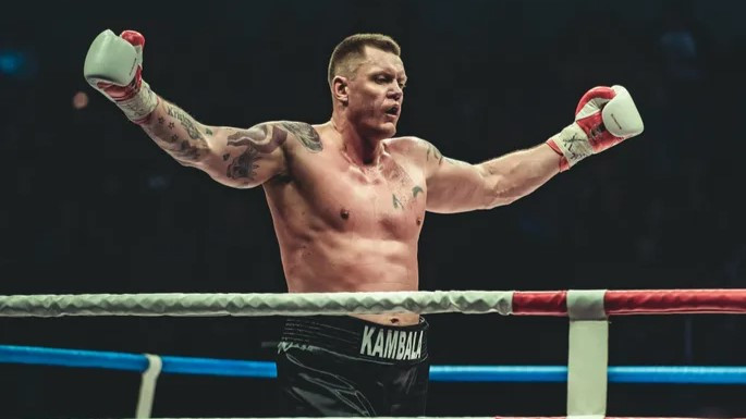 Kambala un citi šomēnes piedalīsies jaunā cīņu šovā