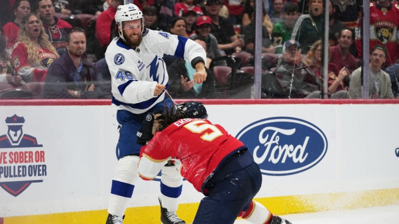 Par rupjībām pirmssezonas spēlē diskvalifikāciju saņem "Lightning" uzbrucējs Saburins