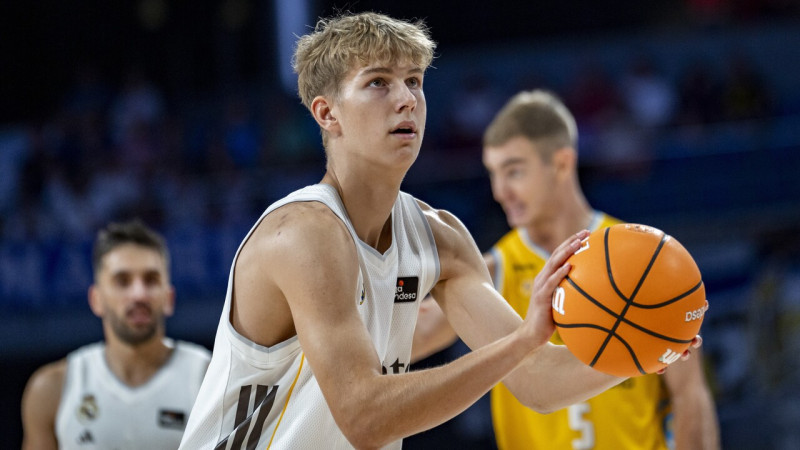 Grīnvalds koledžu basketbola karjeru sāks prestižajā UCLA