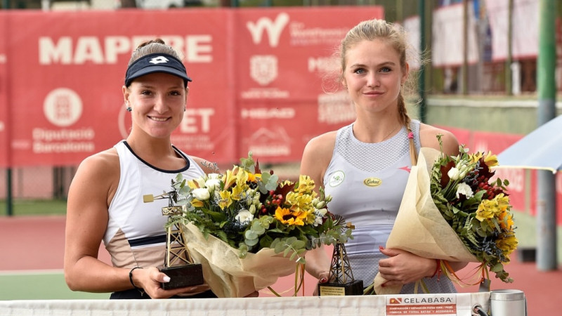 Finālu speciāliste Semeņistaja triumfē Katalonijas W100 turnīrā