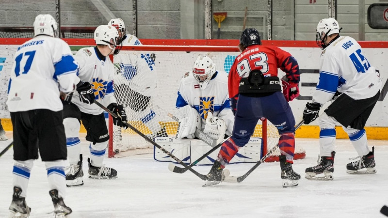 Rīgas HS met vārtus nevienādos sastāvos, šokē igauņus un izcīna pirmo uzvaru sezonā