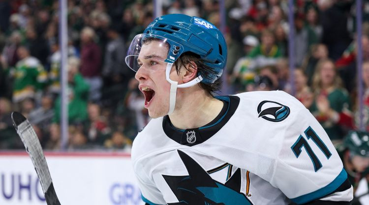 Pērnā drafta pirmais numurs Selebrīni atzīts par NHL nedēļas spožāko zvaigzni