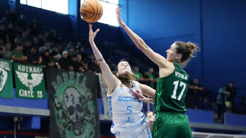 Kristīne Vītola izceļas perimetrā un flirtē ar "triple-double" skaļā uzvarā