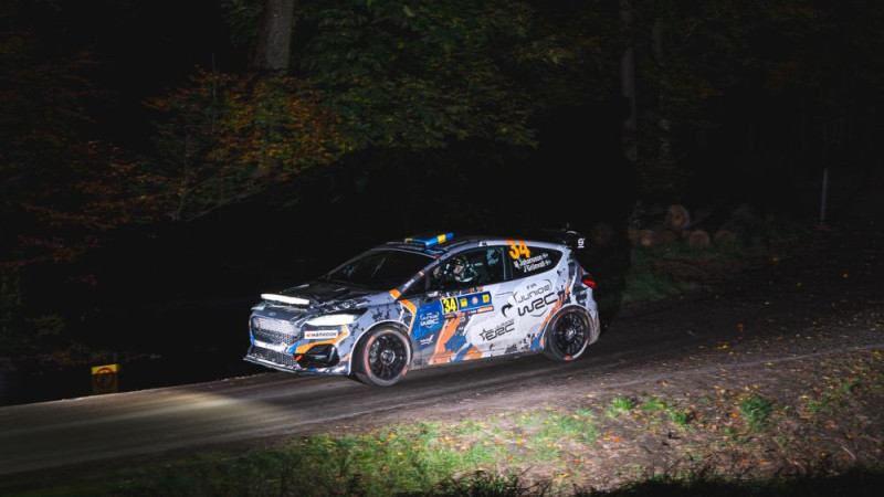 Dramatiski izcīnījis titulu, JWRC čempions tiek pie vērtīgas balvas