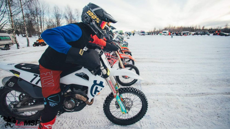 Ar pieciem posmiem atgriežas Latvijas čempionāts ziemas motokrosā
