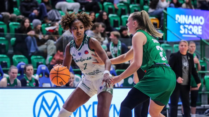 Drāma Eiropas kausā: Itālijas klubam tehniskais zaudējums pēc elektrības zuduma