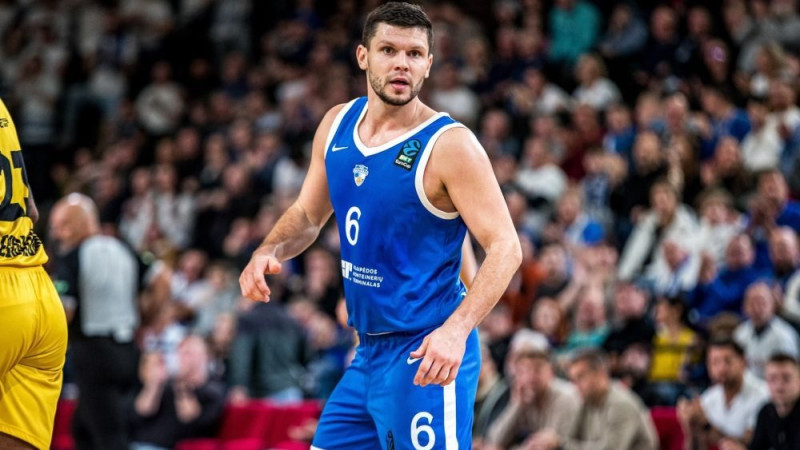 Lomažam 20+4+4, ''Neptūnas'' zaudē Rumānijā, Šteinbergs pārspēj Bagatski