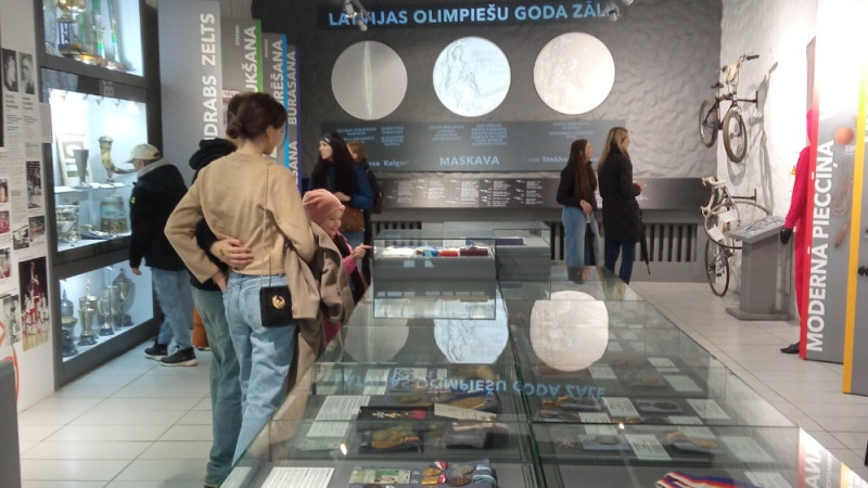 Prasa ministres skaidrojumus par Sporta muzeja ēkas Vecrīgā nākotni