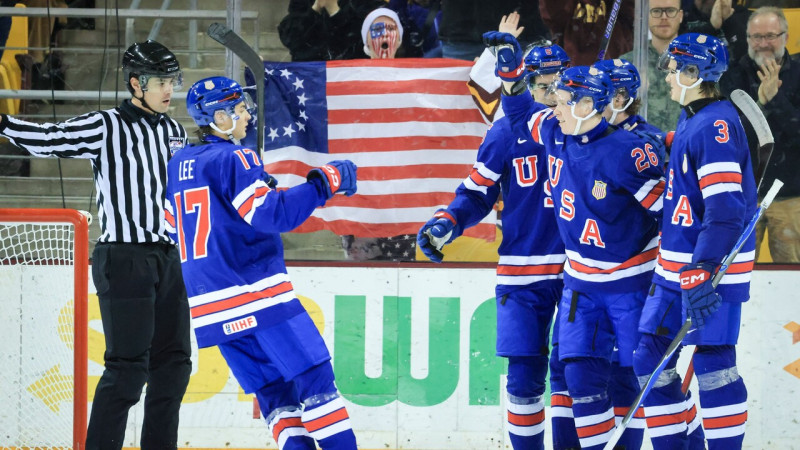 Sāksies U20 PČ hokejā: amerikāņi centīsies trešo gadu pēc kārtas tikt pie zelta