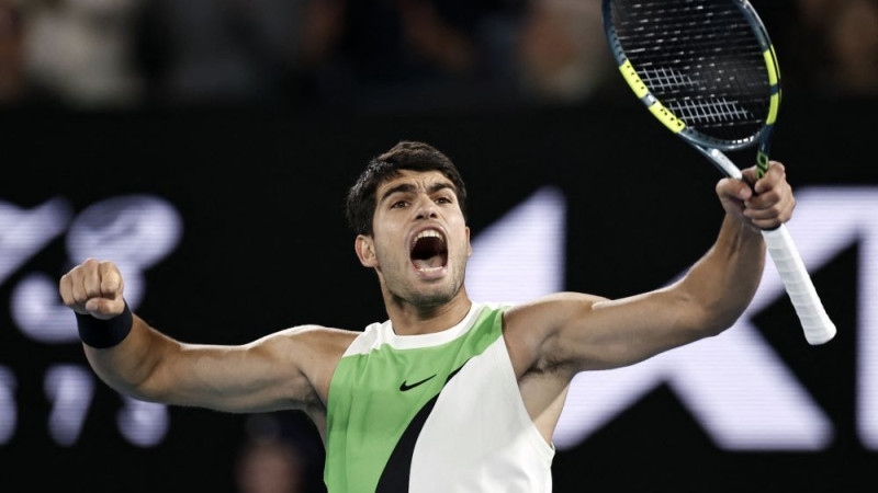 Alkarass iekļūst Dohas finālā