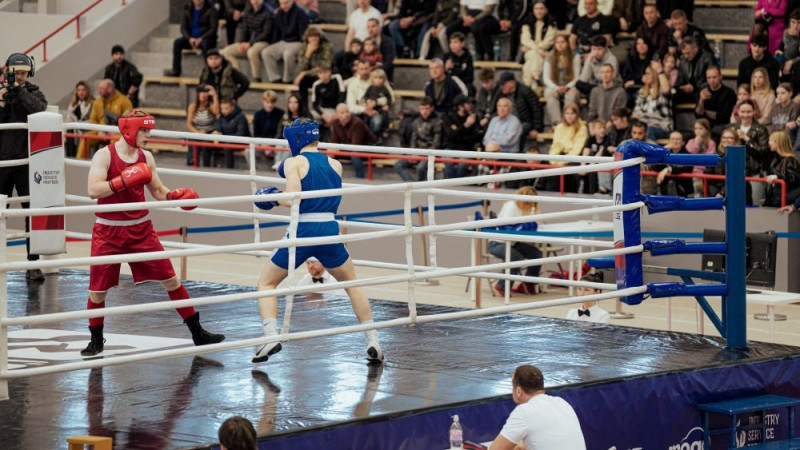 Latvijas boksa čempionātā par labākajiem bokseriem atzīti Iļjins un Zamjatins
