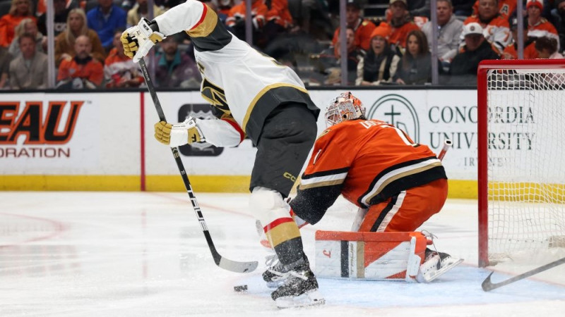 Mārnera meistarstiķis palīdz Lasvegasai soļot tālāk, ″Canadiens″ pārņem pārsvaru
