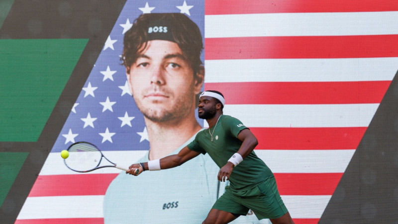 Amerikāņu finālā Tiafo apspēlē Fricu, izcīnot "ATP 500" zālāja titulu